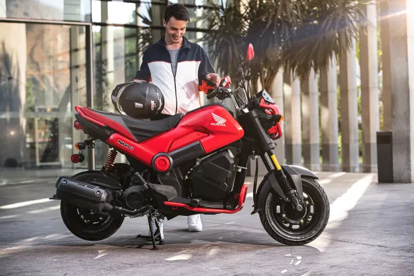 Grabado de patentes en motocicletas en Chile: detalles y fecha límite