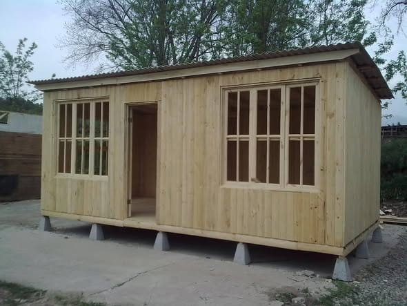 Construye tu Espacio Ideal: Guía para Comprar y Vender Mediaguas y Contenedores Usados